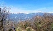 55 Vista panoramica su Valle Imagna, Resegone e Grignone